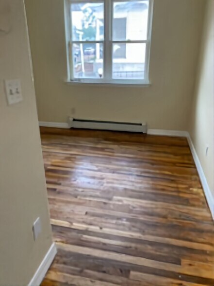 Main floor bedroom - 522 E First St
