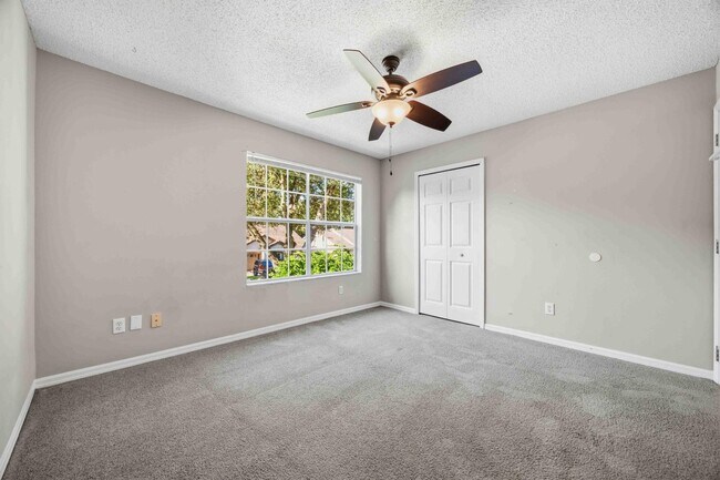 Building Photo - 2452 St Augustine Blvd