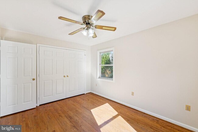 Building Photo - 5203 Nahant St