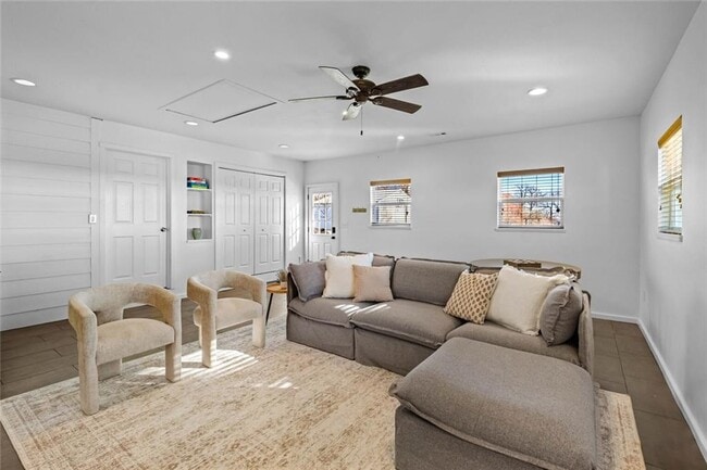 Building Photo - 15564 Prairie View Rd