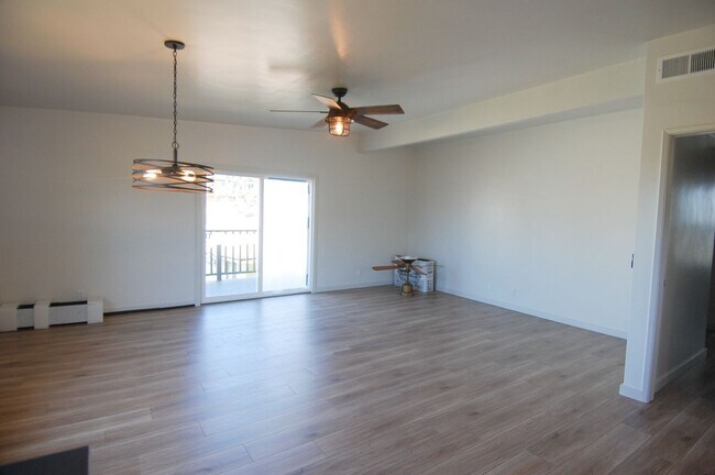 Building Photo - 234 W Marquita