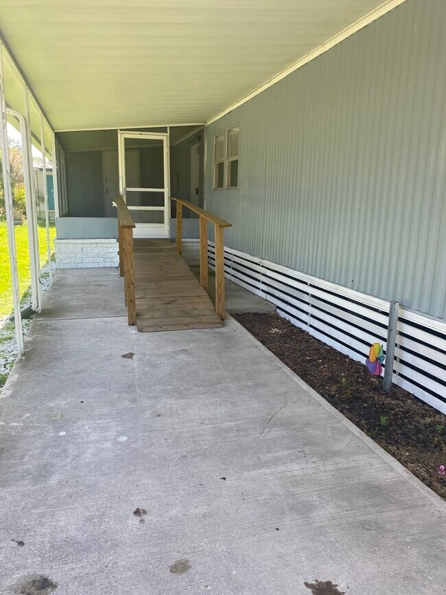 Building Photo - owner will finance