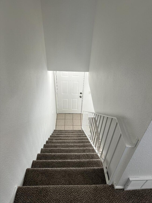 Building Photo - 7486 S 1000 E