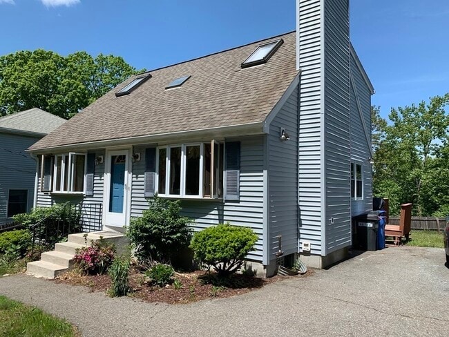 Primary Photo - 20 Fairview Ave