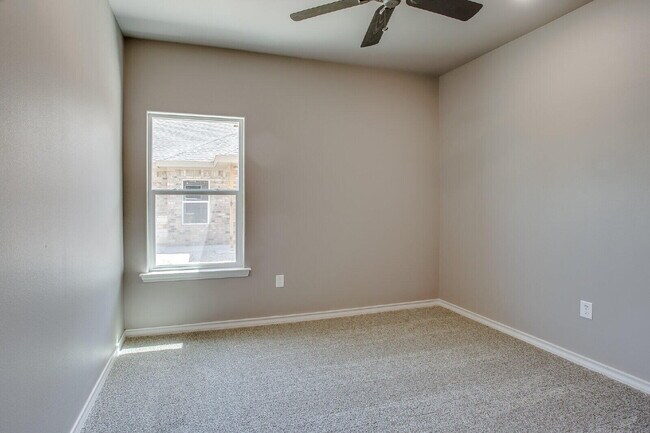 Building Photo - 1505 Avenue O