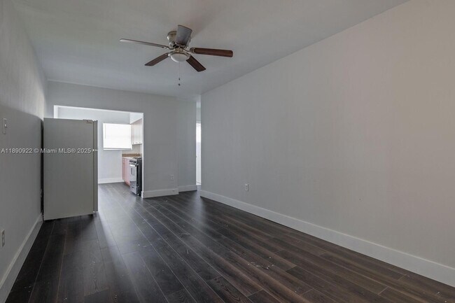 Building Photo - 26545 SW 137th Ave