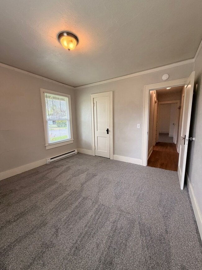 Building Photo - Corner lot 2-bedroom Bungalow