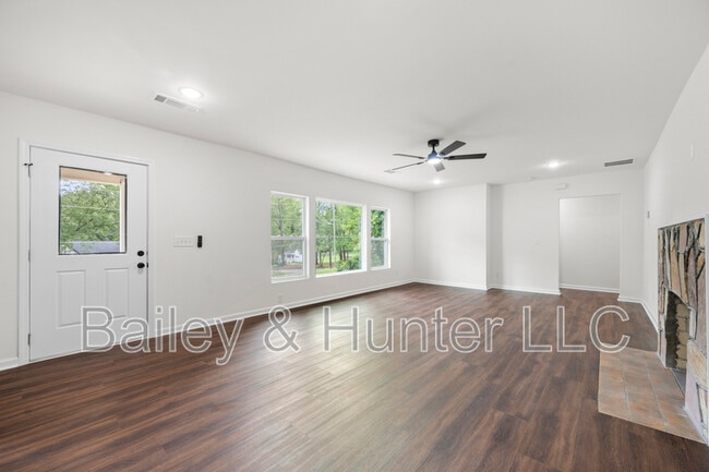 Building Photo - 1721 Hortense Pl NW