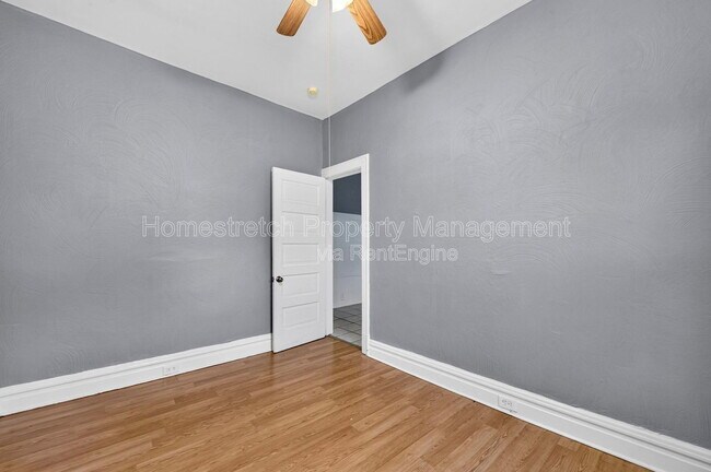 Building Photo - 4446 Itaska St