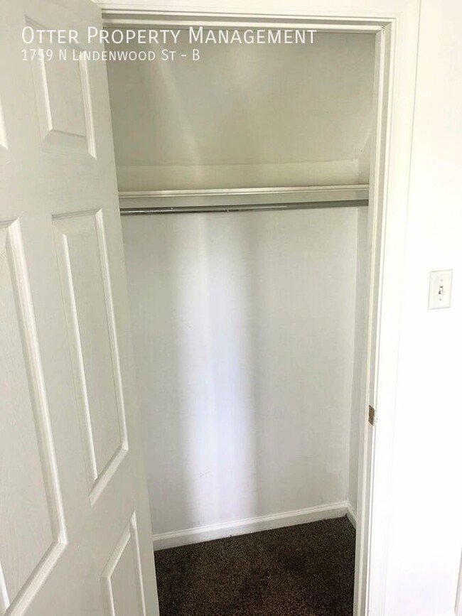 Building Photo - 2BR/1BA Sunny West Philly Apt with Washer/...