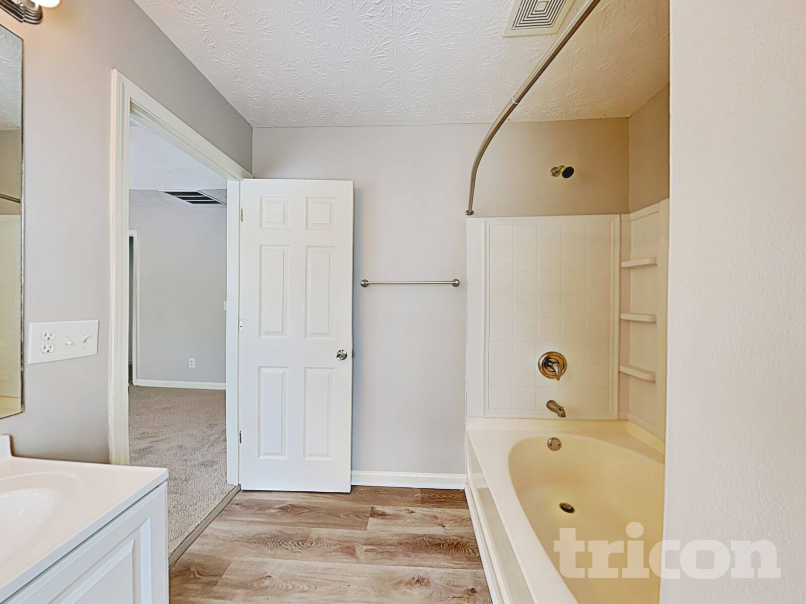 Building Photo - 1455 Enchanted Forest Dr