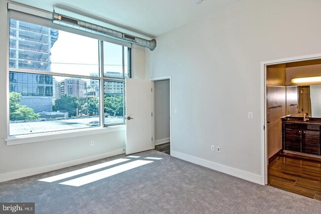 Building Photo - 7809 Woodmont Ave