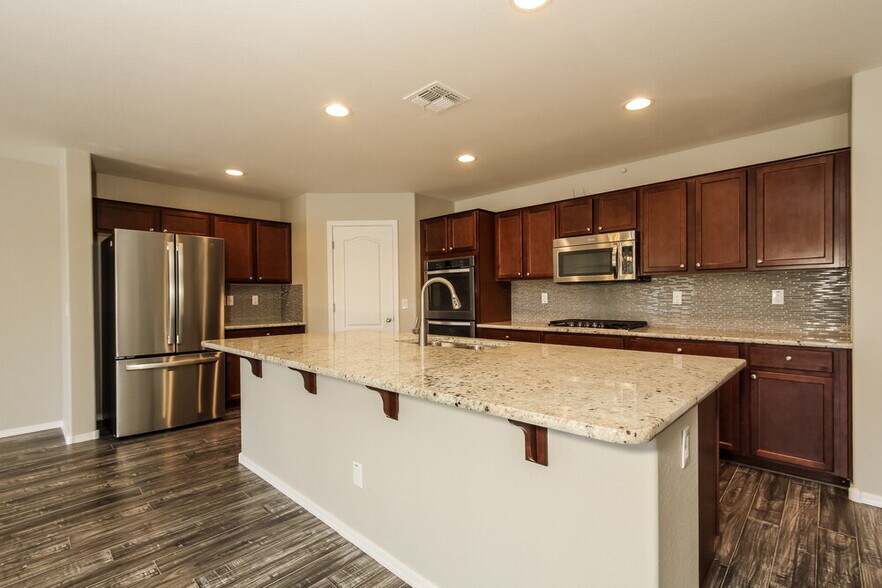 Building Photo - 7529 W St Kateri Dr