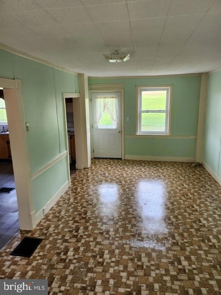 Building Photo - 470 Golden Rule Dr