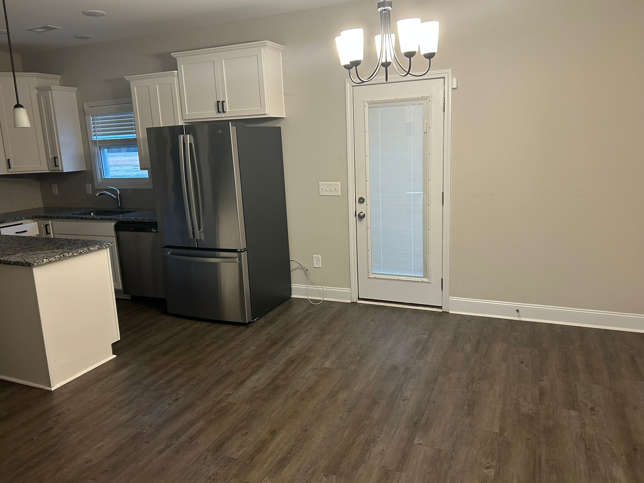 Building Photo - 644 Barlow Rd