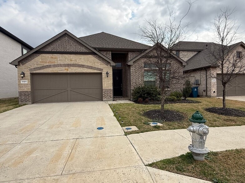 Building Photo - 1121 Knightsbridge Rd