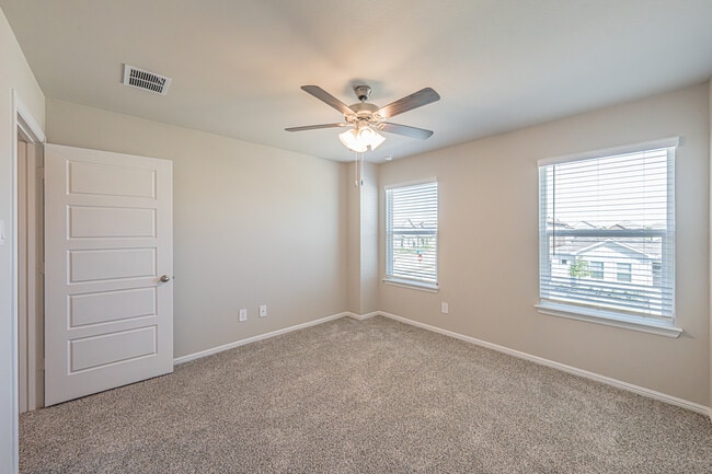 Building Photo - 3000 Pecan Farm Ln