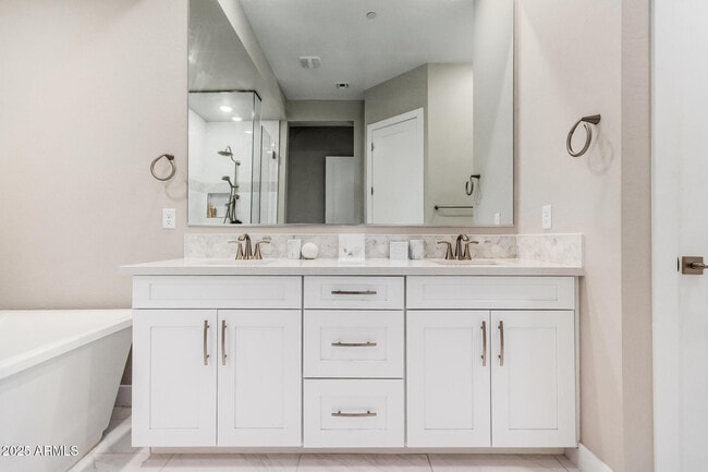 Building Photo - 1882 N 140th Dr