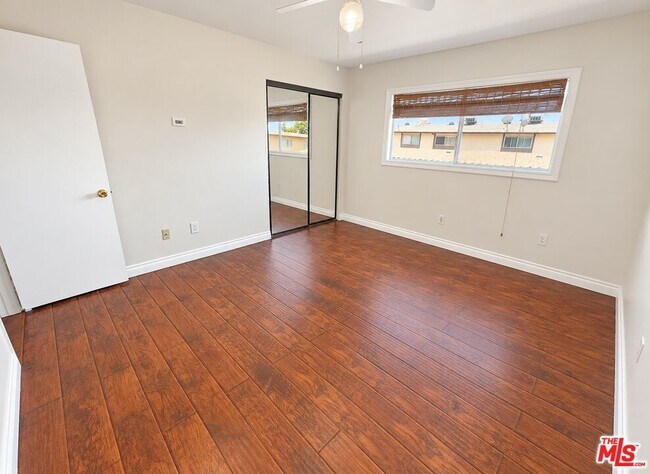 Building Photo - 11735 Valley View Ave