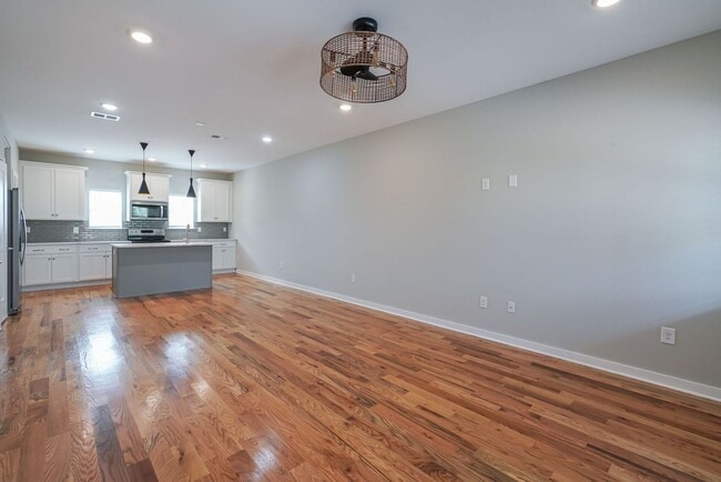 Building Photo - East Nashville Townhome