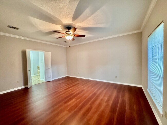 Building Photo - 2623 Double Lake Dr
