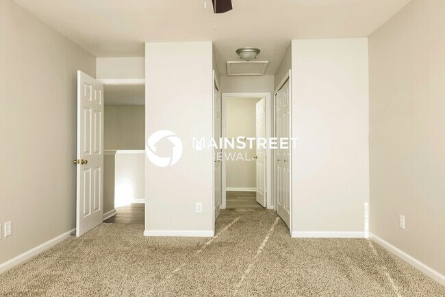 Building Photo - 107 Meadow Creek Ct