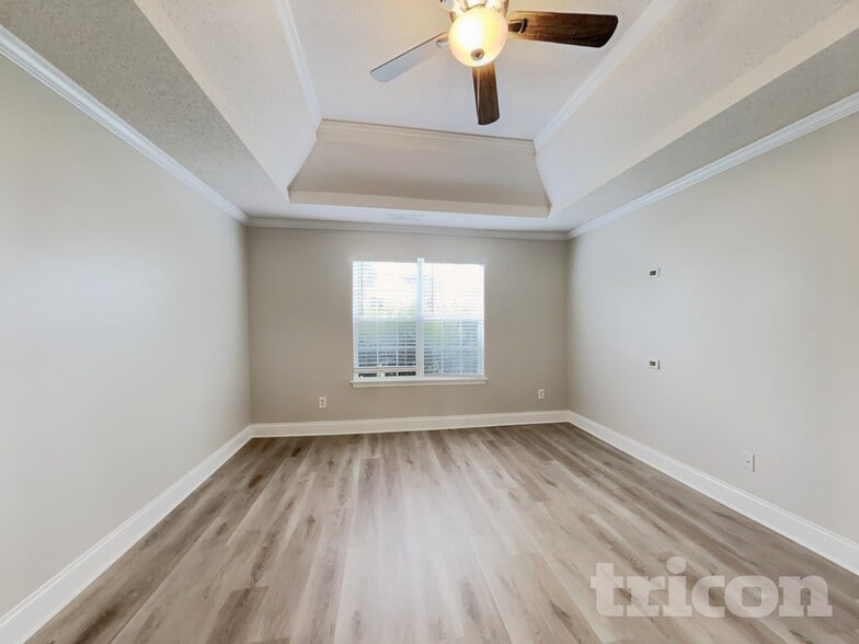 Building Photo - 602 Chartwell Ct