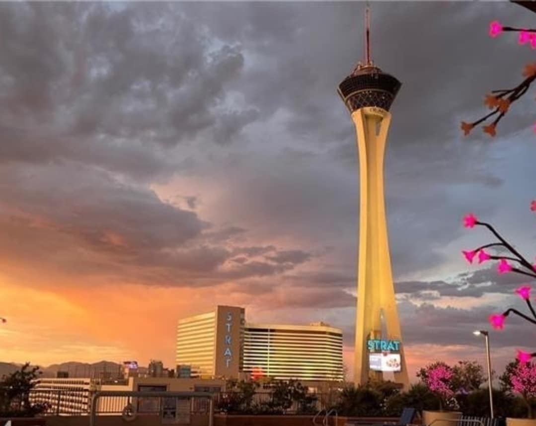 Sunset - 200 W Sahara Ave