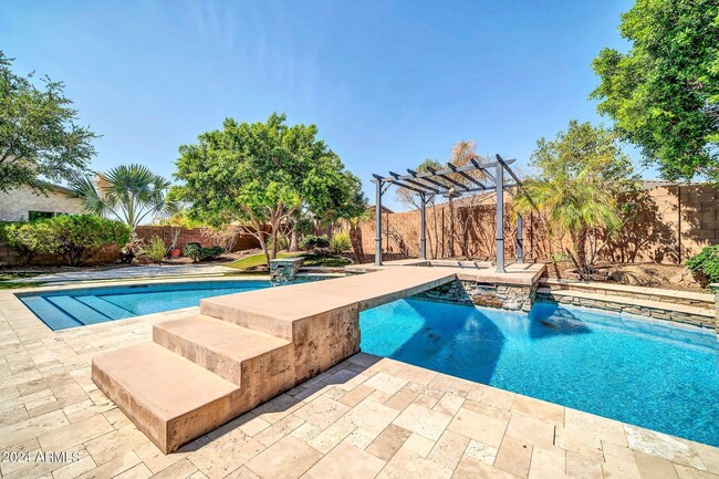 Building Photo - 9378 W Via Montoya Dr