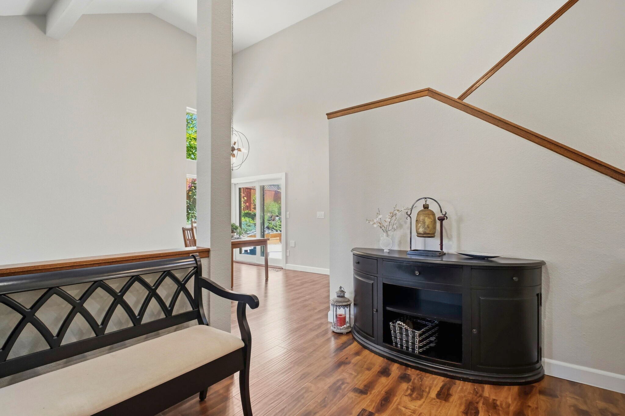 Building Photo - 6001 Castlebrook Dr