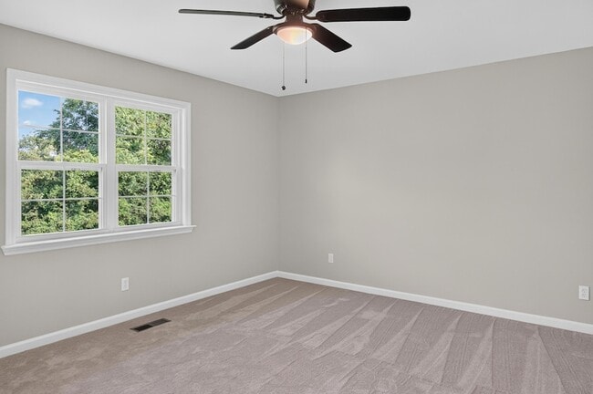Building Photo - 9512 Heathwood Dr