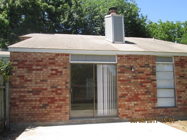 Building Photo - 13202 Larkwalk St