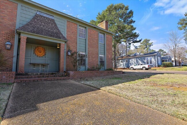 Building Photo - 1001/1003 Euclid Ave