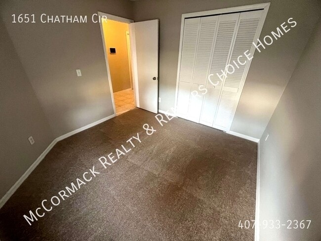 Building Photo - 1651 Chatham Cir