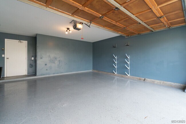 Building Photo - $4,200 | 3br/2ba Single Family Home in Kum...