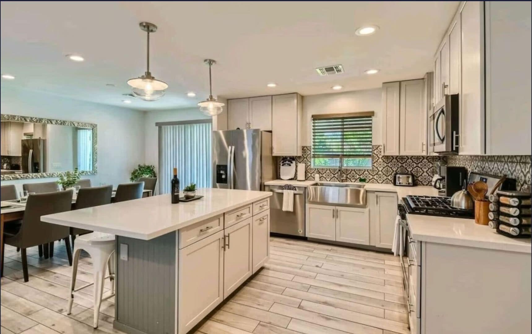 Building Photo - 7615 E 3rd St