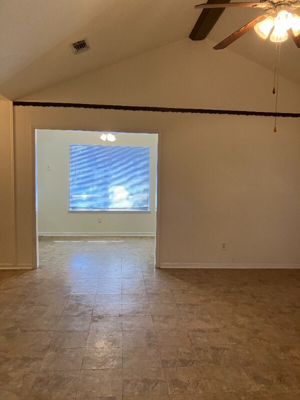 Building Photo - 1422 Wildgrove Dr