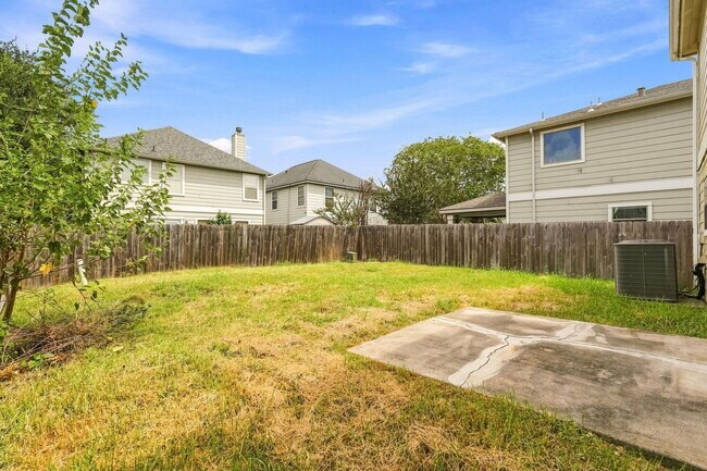 Building Photo - 2703 Skyview Glen Ct