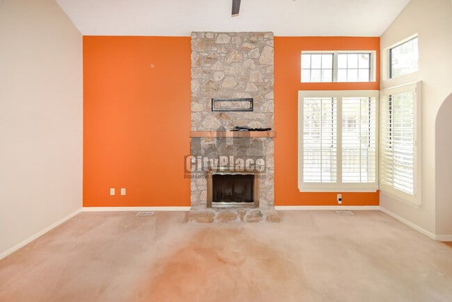 Building Photo - 7497 Charrington Ct