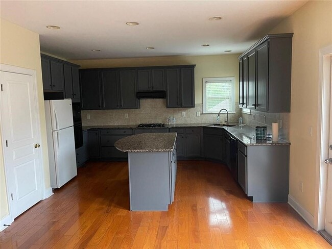 Building Photo - 5645 Princeton Run Trail