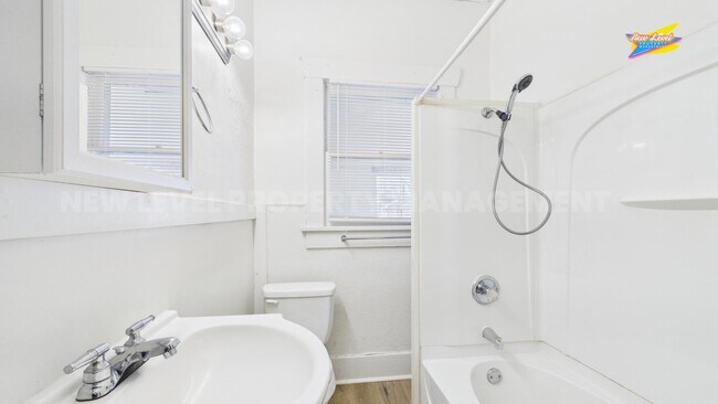 Building Photo - 362 N Holyoke Pl