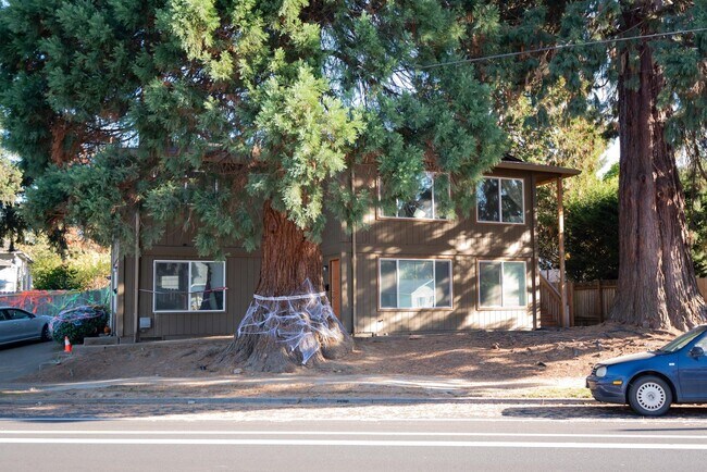 Building Photo - 9230 N Saint Louis Ave