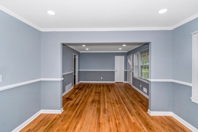 Building Photo - 2019 Knight Ct SE
