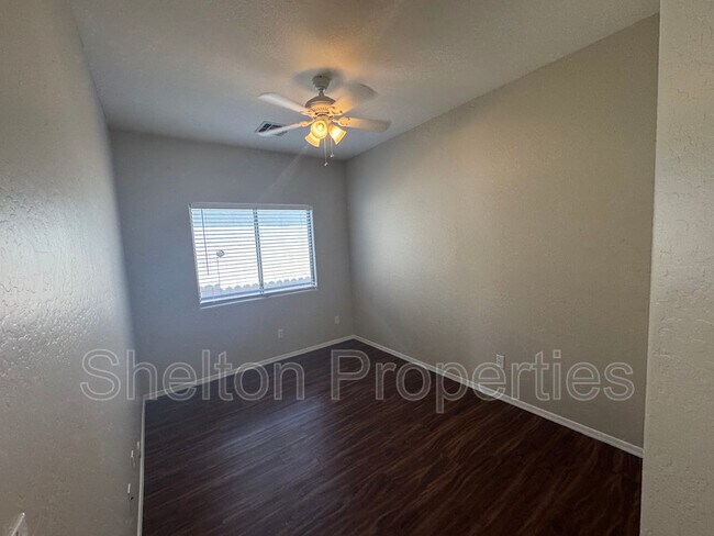 Building Photo - 12913 W Corrine Dr