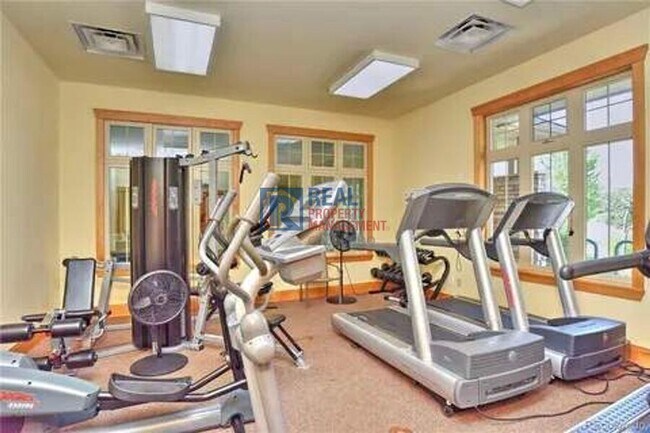 Building Photo - 13732 Legend Way