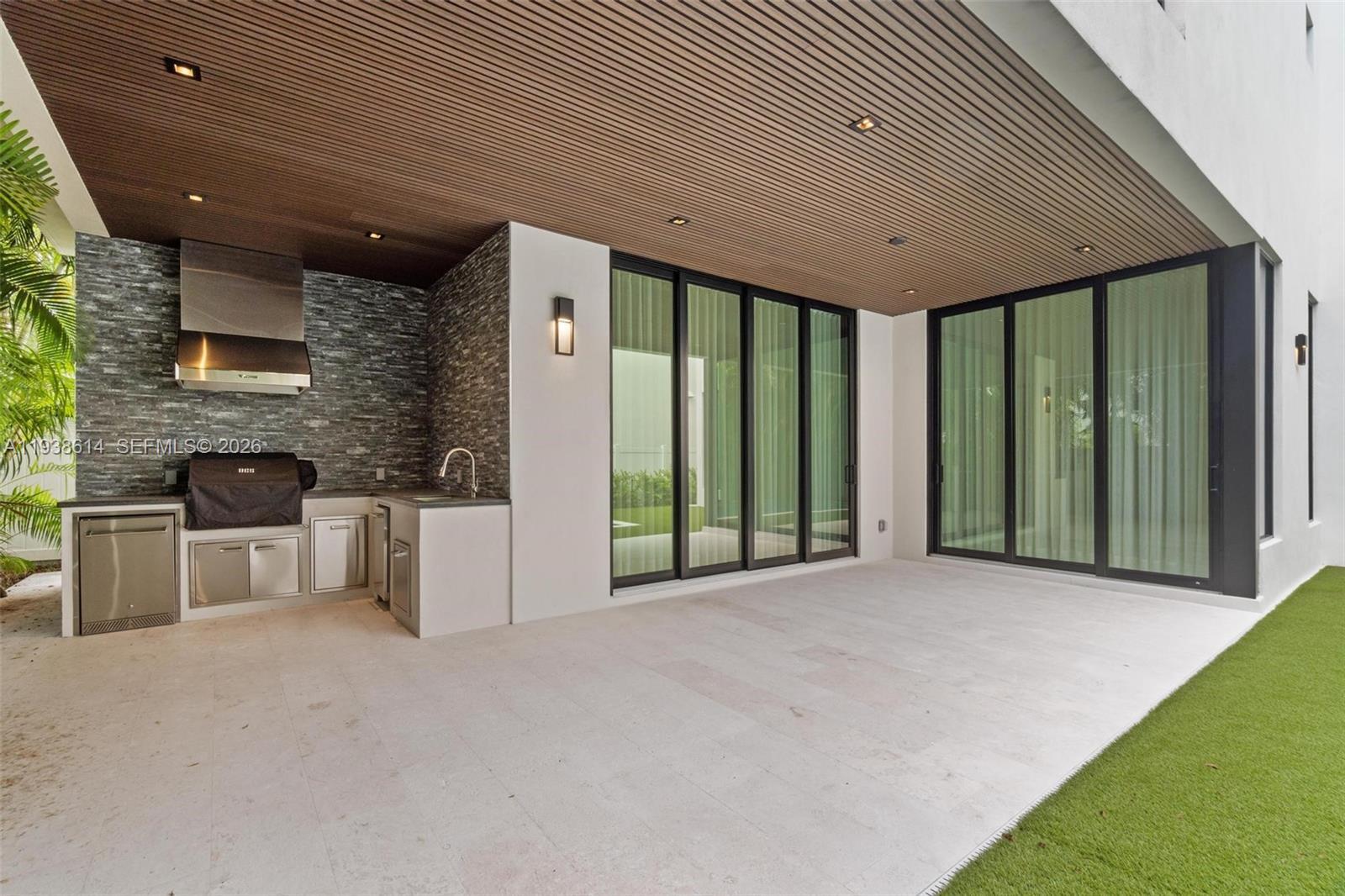 Building Photo - 10536 NW 67th Ter