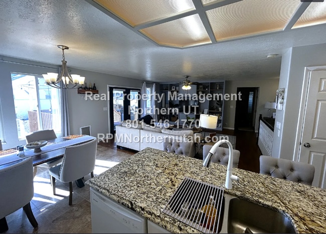 Building Photo - Large 5 bedroom home coming available in Layton