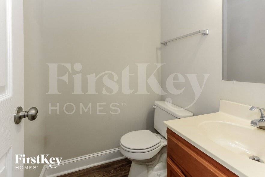 Building Photo - 13432 Glencreek Ln