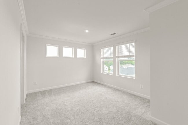 Building Photo - 7136 Bryce Ave
