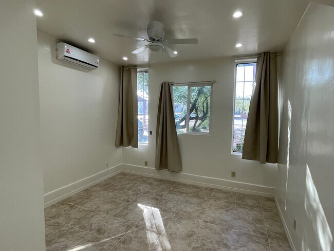 Building Photo - Edison - Sethi